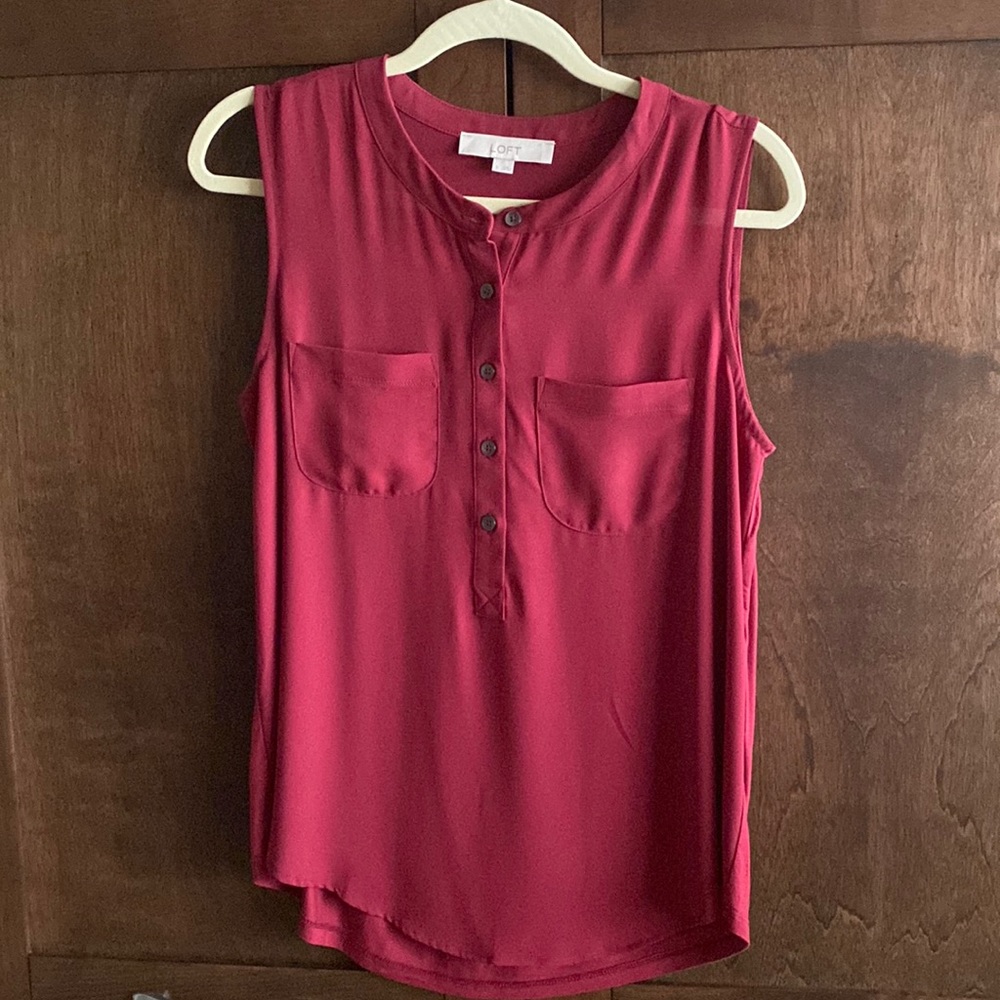 Loft mixed media sleeveless camp shirt.  Worn once. Button front, chest pockets